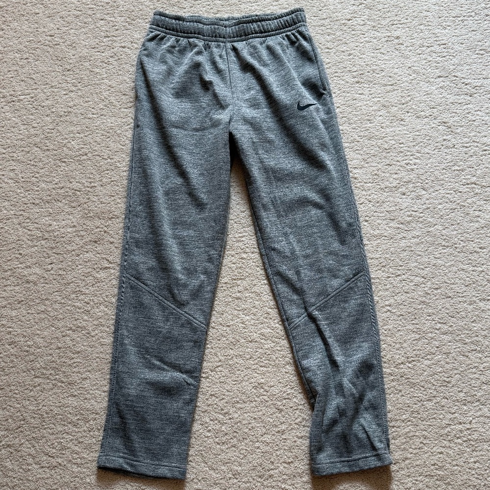 Nike gray man sweatpants, size: XL